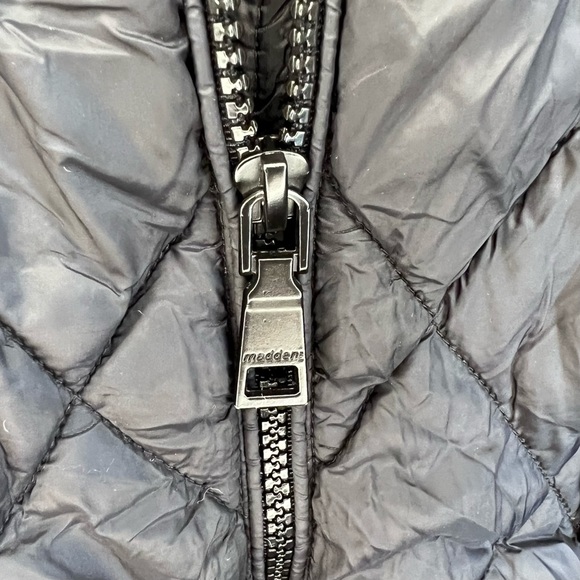 Lady’s MADDEN NYC Puffer - Picture 4 of 5